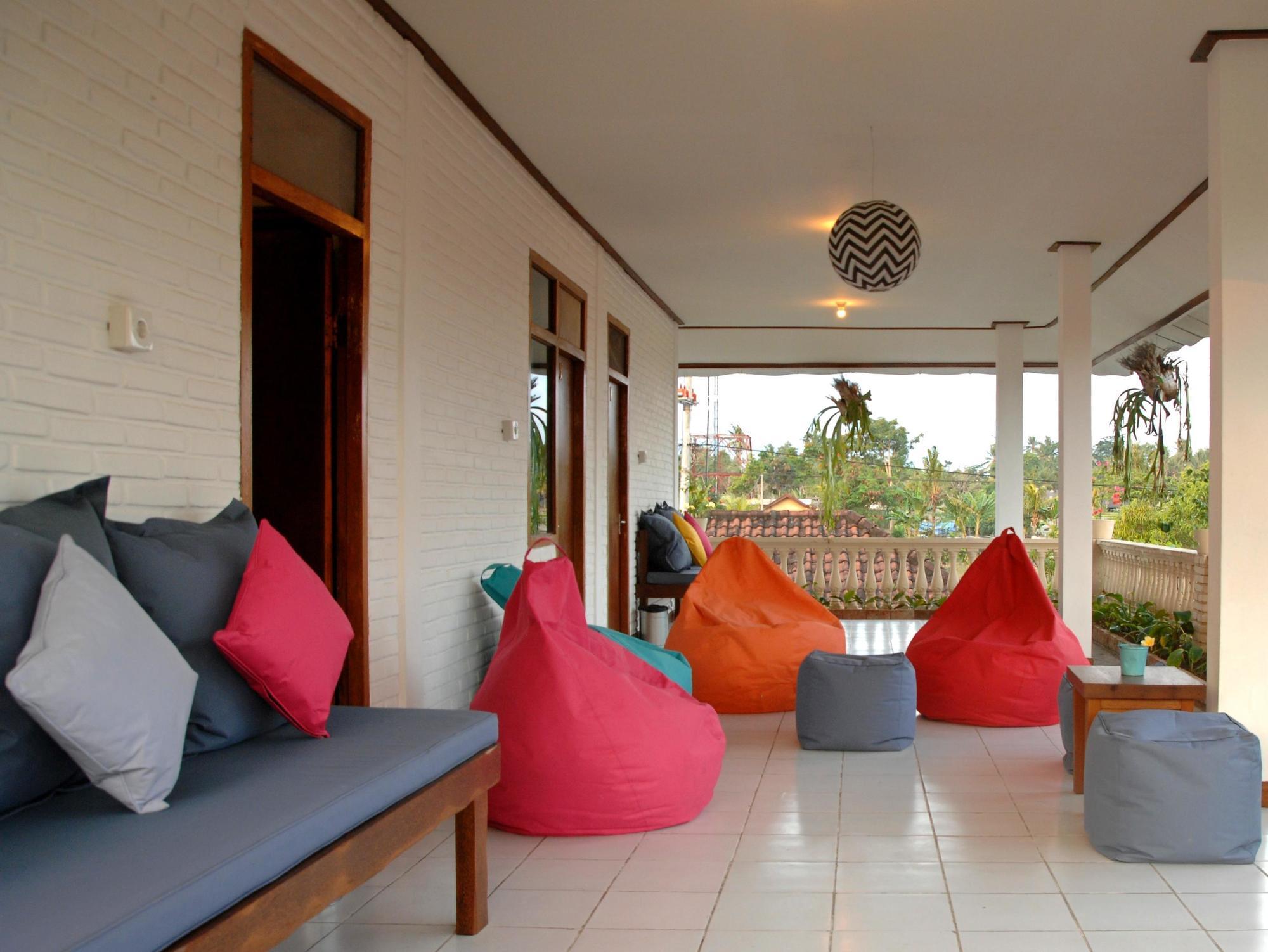 Friendly House Bali Hostel Ubud Exterior foto