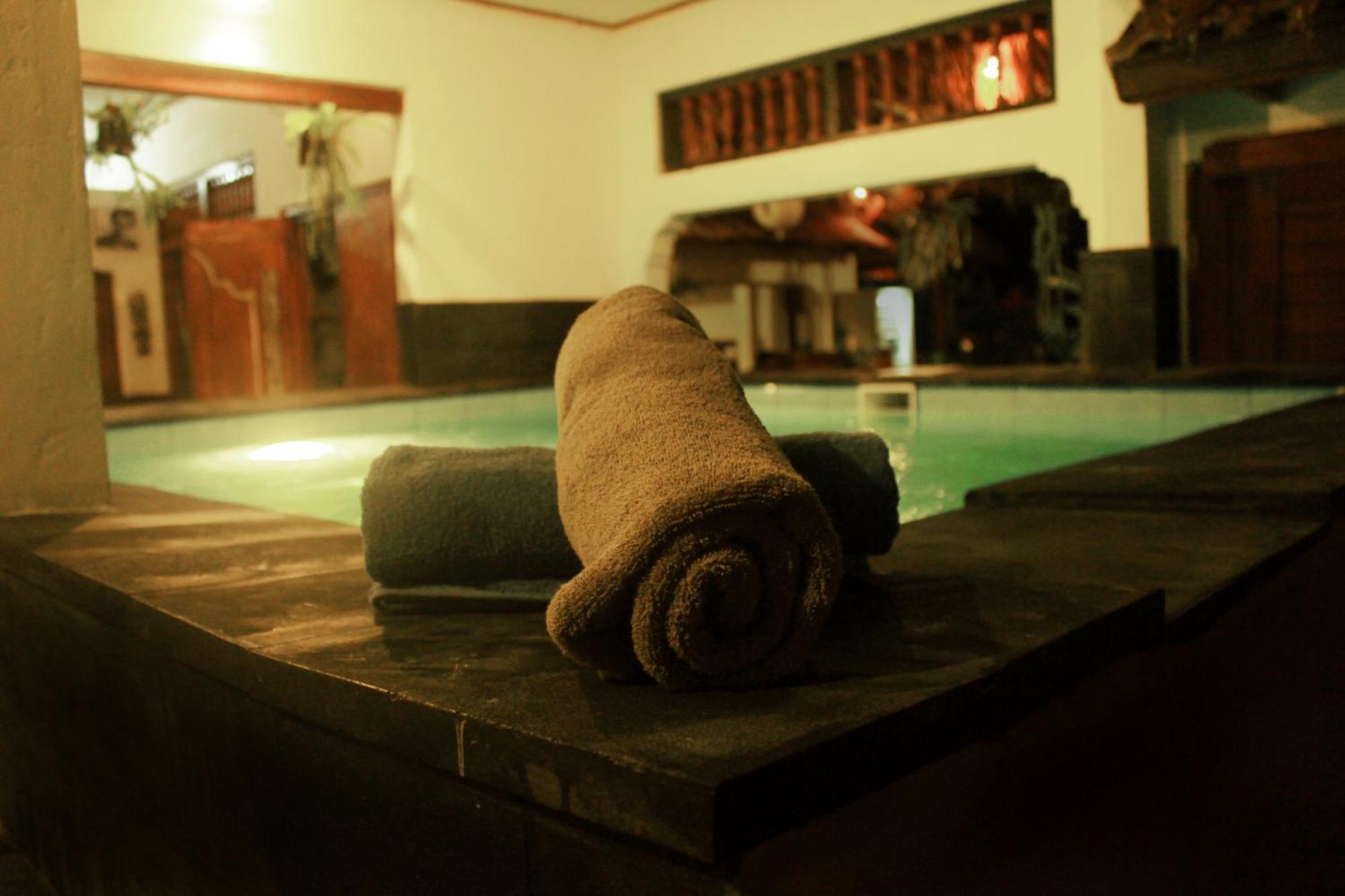 Friendly House Bali Hostel Ubud Exterior foto