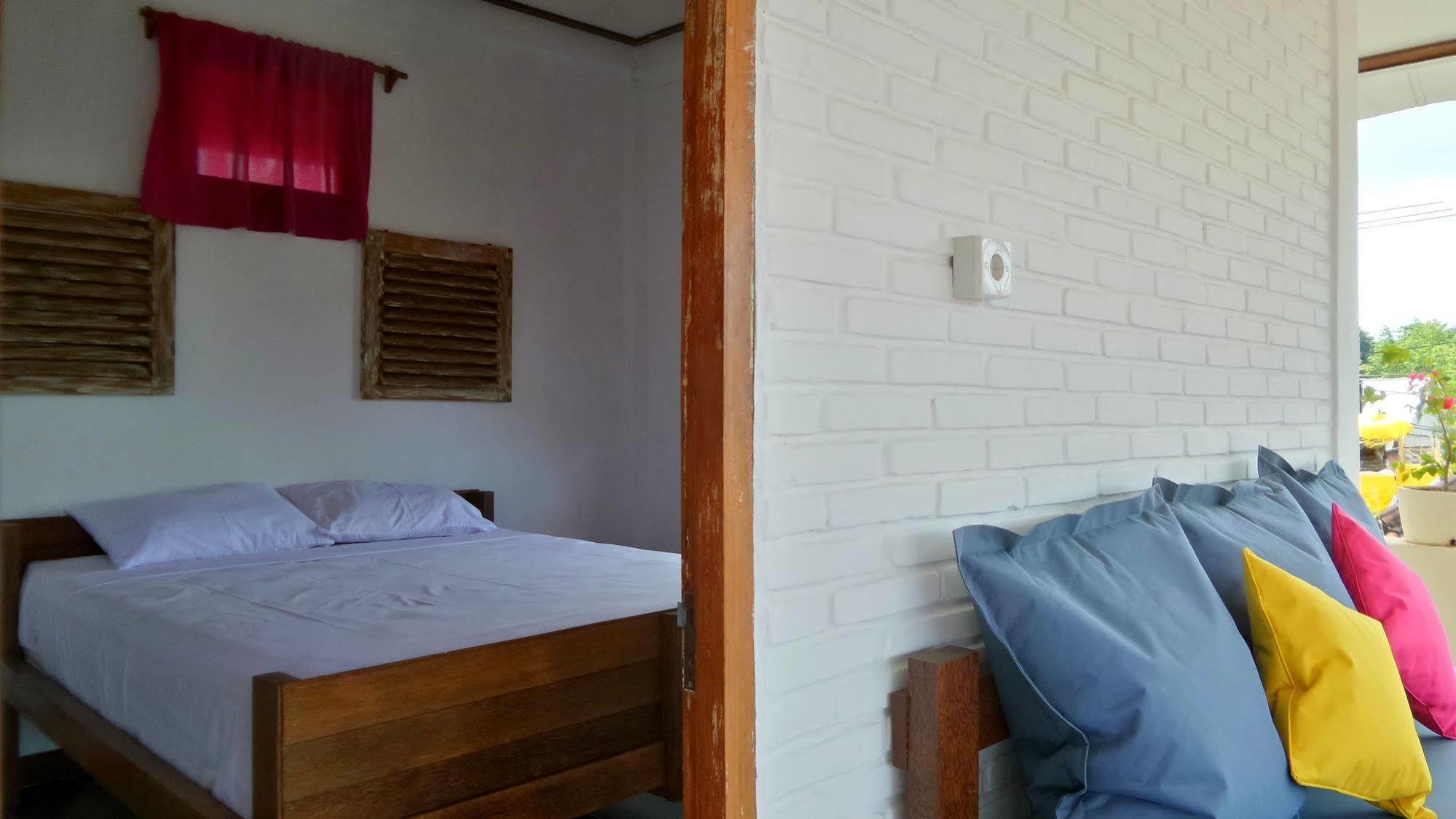 Friendly House Bali Hostel Ubud Exterior foto
