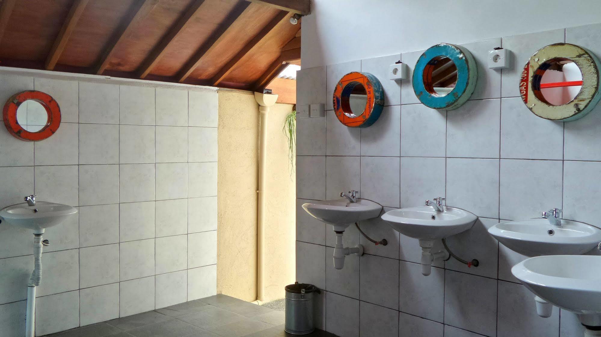 Friendly House Bali Hostel Ubud Exterior foto